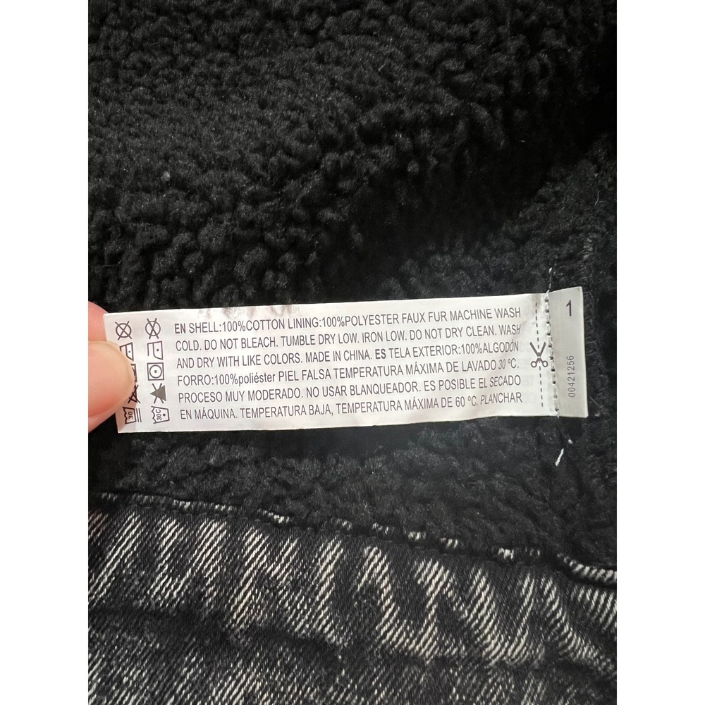 Forever 21 Womens Black Acid Wash Sherpa Lined Denim Trucker Jacket‎ Small S - Picture 3 of 10